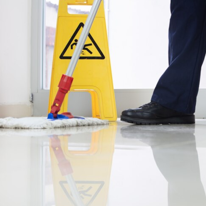 Air Movers, Dehumidifiers & HEPA Filter Air Scrubbers